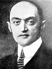 220px-Joseph_Schumpeter_ekonomialaria.jpg